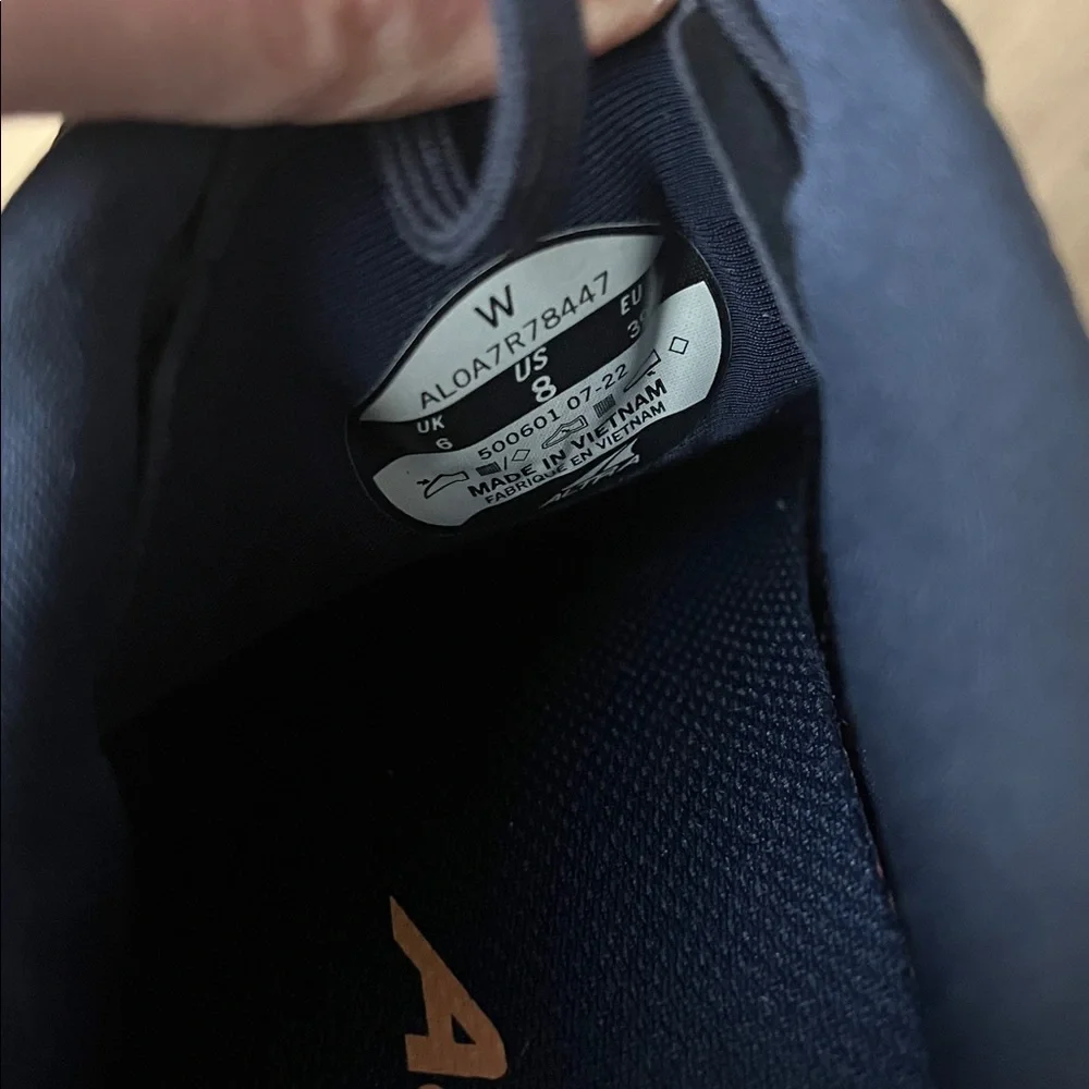 Altra Women's Torin 6 Shoe - Picture 8 of 8